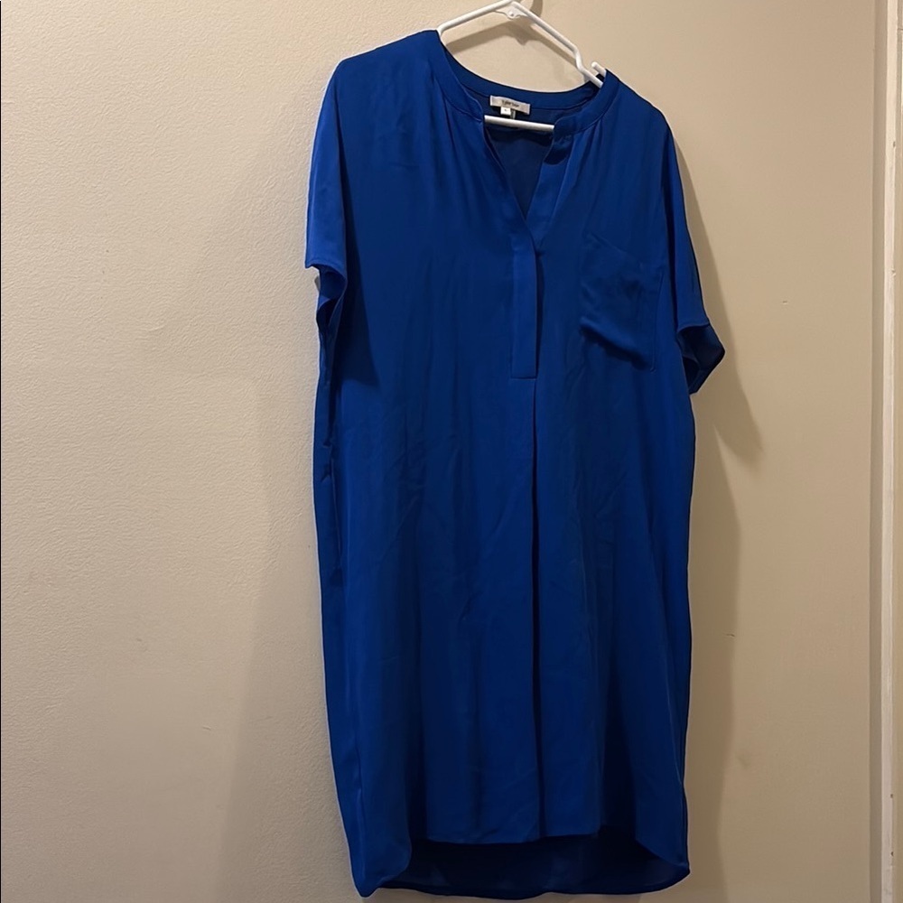 Tyler Boe - new- Blue Short Sleeve shift Dress - large - flutter sleeve - silk